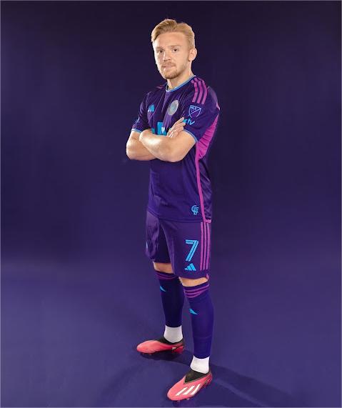 Charlotte FC Away Shirt 2023-2024_3.jpg